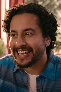 Nicholas Barrera interpreta World's Fair Patron (uncredited)