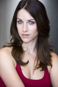 Jennifer De Minco interpreta Woman in China Department