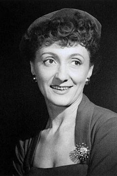 Annette Poivre interpreta Madame Therese