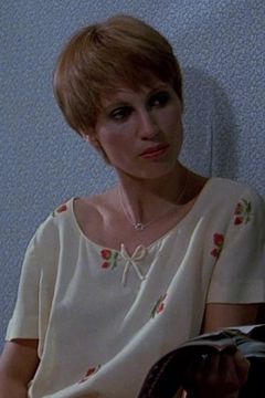 Michèle Baumgartner interpreta Arlette Coudray