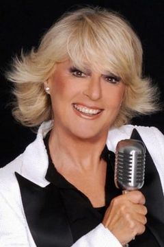 Loretta Goggi interpreta Nora