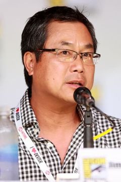 James Wong interpreta Mr Ma