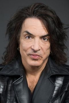 Paul Stanley interpreta Canuck