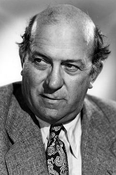 Edgar Kennedy interpreta Insp. Mulrooney