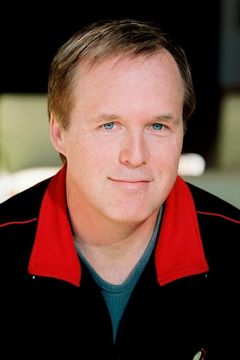 Brad Bird interpreta Edna Mode (voice)