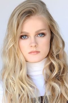 Harley Graham interpreta Little Kim