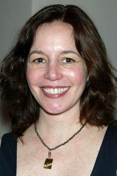 Lauren-Marie Taylor interpreta The Woman