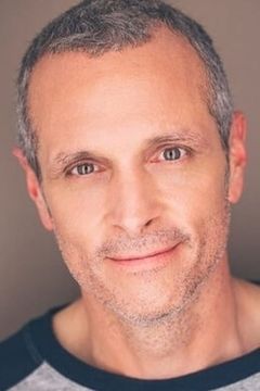 Paul Urcioli interpreta IBS Evening News Producer
