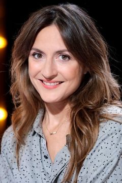 Camille Chamoux interpreta The Press Agent