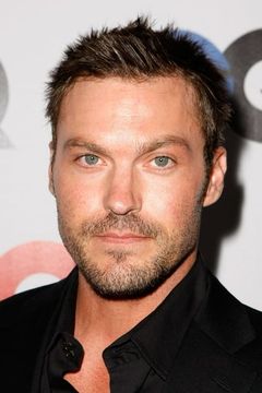 Brian Austin Green interpreta Tony