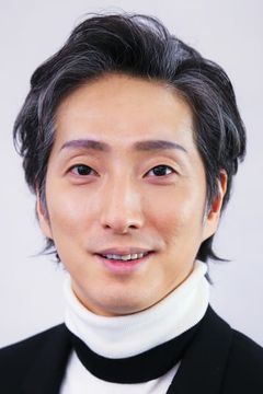 Shichinosuke Nakamura interpreta Emperor Meiji