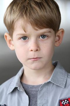 David Alexander Kaplan interpreta Young Jett