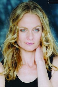 Shannah Laumeister Stern interpreta Mariah