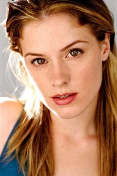 Devon Werden interpreta Laura
