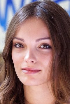 Lola Le Lann interpreta Louna