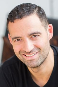 Daniel Stolfi interpreta Jordan Neese