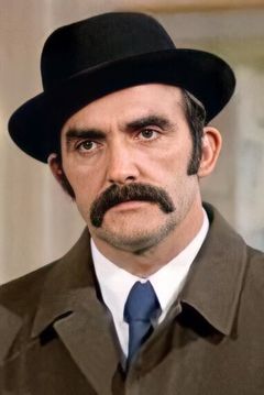 Giulio Baraghini interpreta Marcello