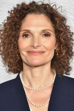 Mary Elizabeth Mastrantonio interpreta Kelly Burkhardt