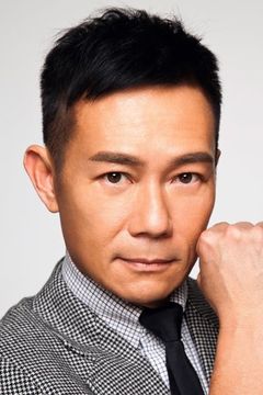 Eddie Cheung interpreta Chow