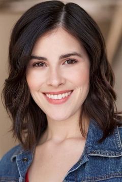Jeannie Tirado interpreta Principal Arroyo (voice)