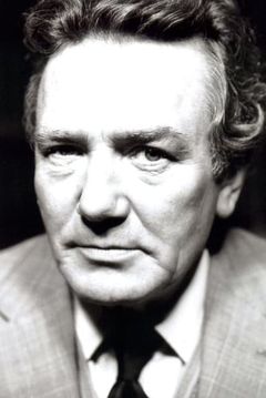 Albert Finney interpreta Fouche