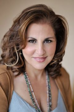 Kathy Najimy interpreta Captain Sandra Russo