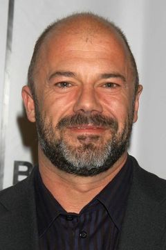 Andrew Sullivan interpreta Andrew Sullivan