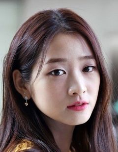 Noo-Ri Bae interpreta Mimi