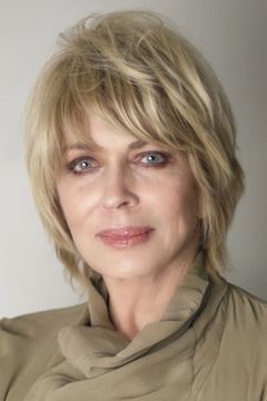 Joanna Cassidy interpreta Terry Hamlin