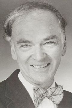 Ken Costigan interpreta Father Flynn