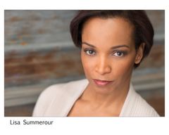Lisa Summerour interpreta Casitas Madres Exercise Attendant