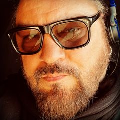Bruce Bellocchi interpreta Sam Nolan