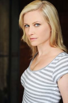 Emily Holmes interpreta Celia Lehman