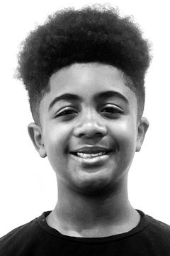 Eric Jermaine Lavette Jr. interpreta Kid with Santa