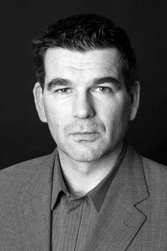 Magnus Roosmann interpreta Marcus Ståhl