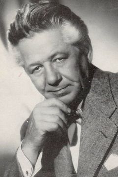 Paul Hörbiger interpreta Karl the Porter