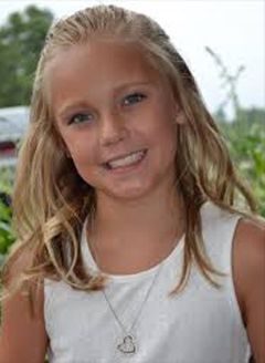Rachel Pellinen interpreta Young Ashley