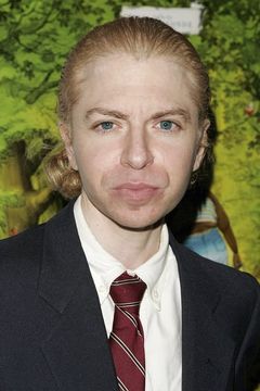 Matthew Faber interpreta Kid #1