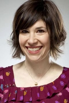 Carrie Brownstein interpreta Suzanne
