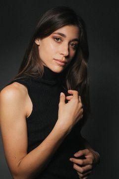 Paola Francesca Frasca interpreta Yvonne Capuano