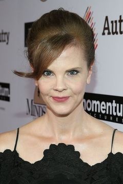 Kiersten Warren interpreta Penny