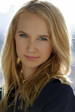 Elle Peterson interpreta Karen Aimes