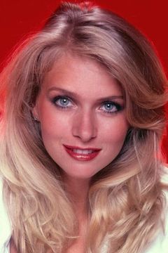 Donna Dixon interpreta Maureen Dean