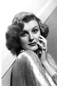 Doris Nolan interpreta Julia Seton