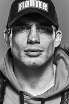 Rico Verhoeven interpreta Moss