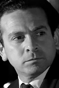 John Bluthal interpreta Uncle Nissim