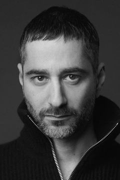 Denis Moschitto interpreta Farroukh Erdogan