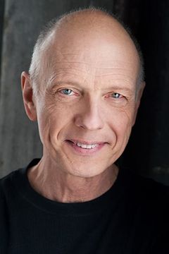 Charles David Richards interpreta Stagehand