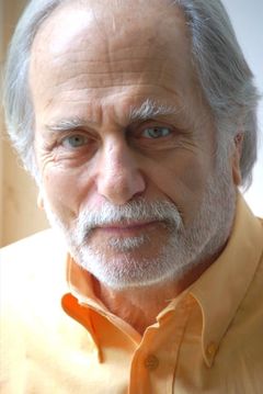 Luigi Diberti interpreta Mario Del Fiore