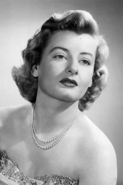 Constance Ford interpreta Helen Jorgenson